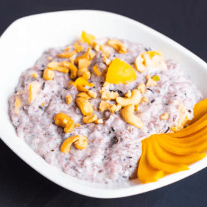 COCONUT STICKY RICE WITH MANGO